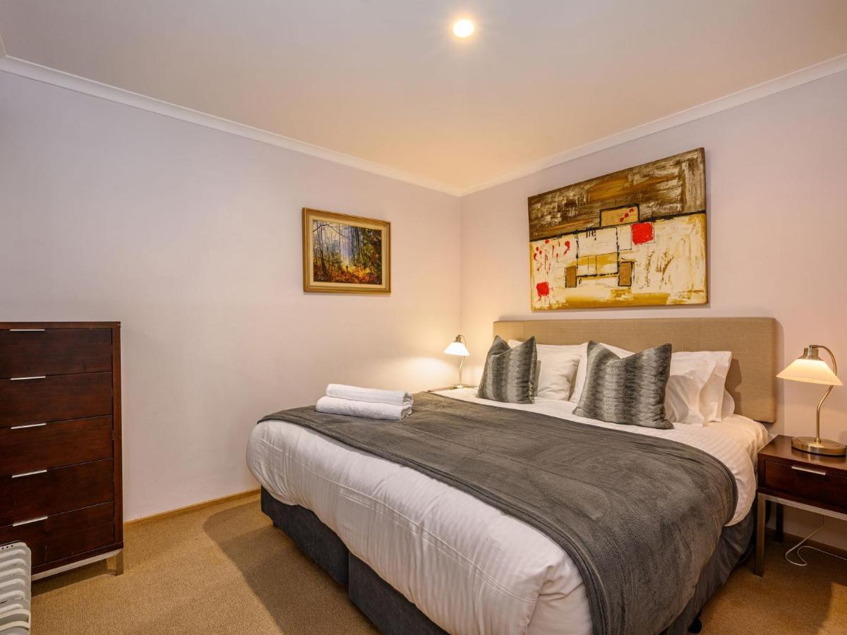 Lhotsky 8 Apartment Thredbo Bagian luar foto